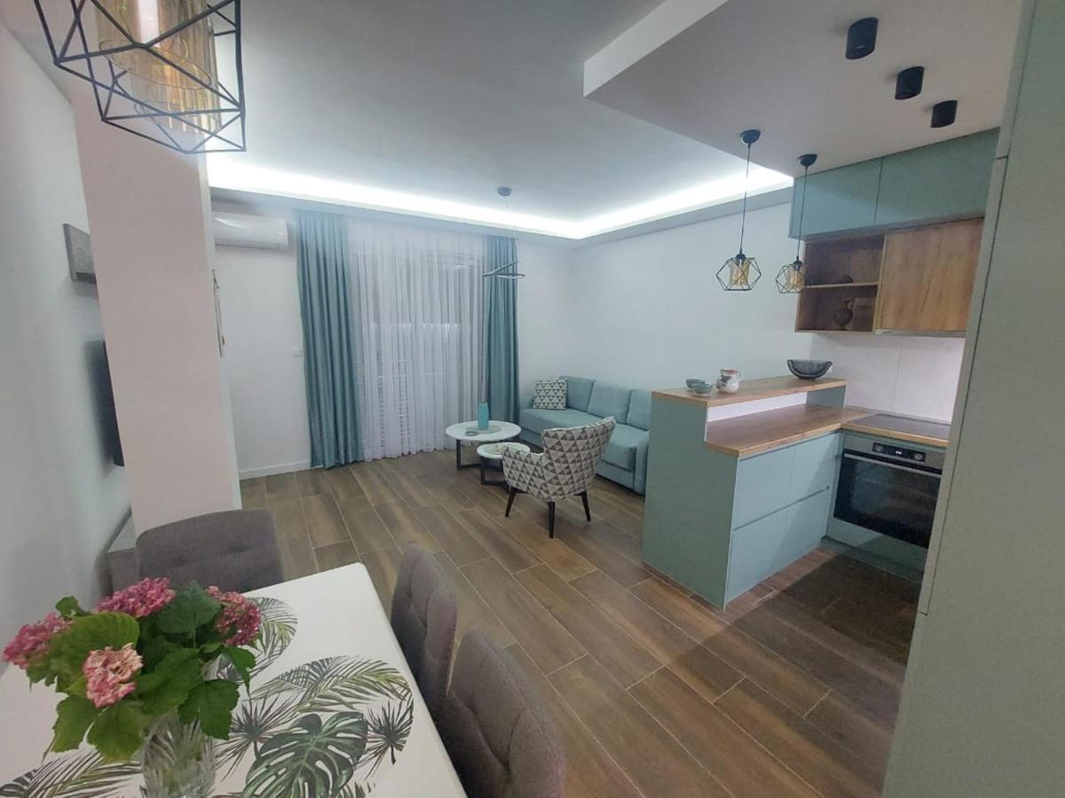 Apartment Sara With Seaview Budva Exterior photo